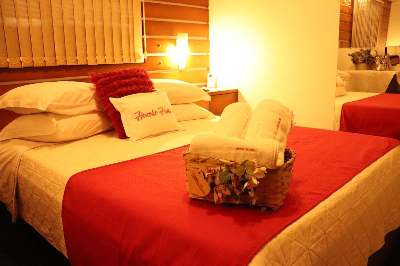 Pousada Hencke Haus (Adults Only) Канела Экстерьер фото