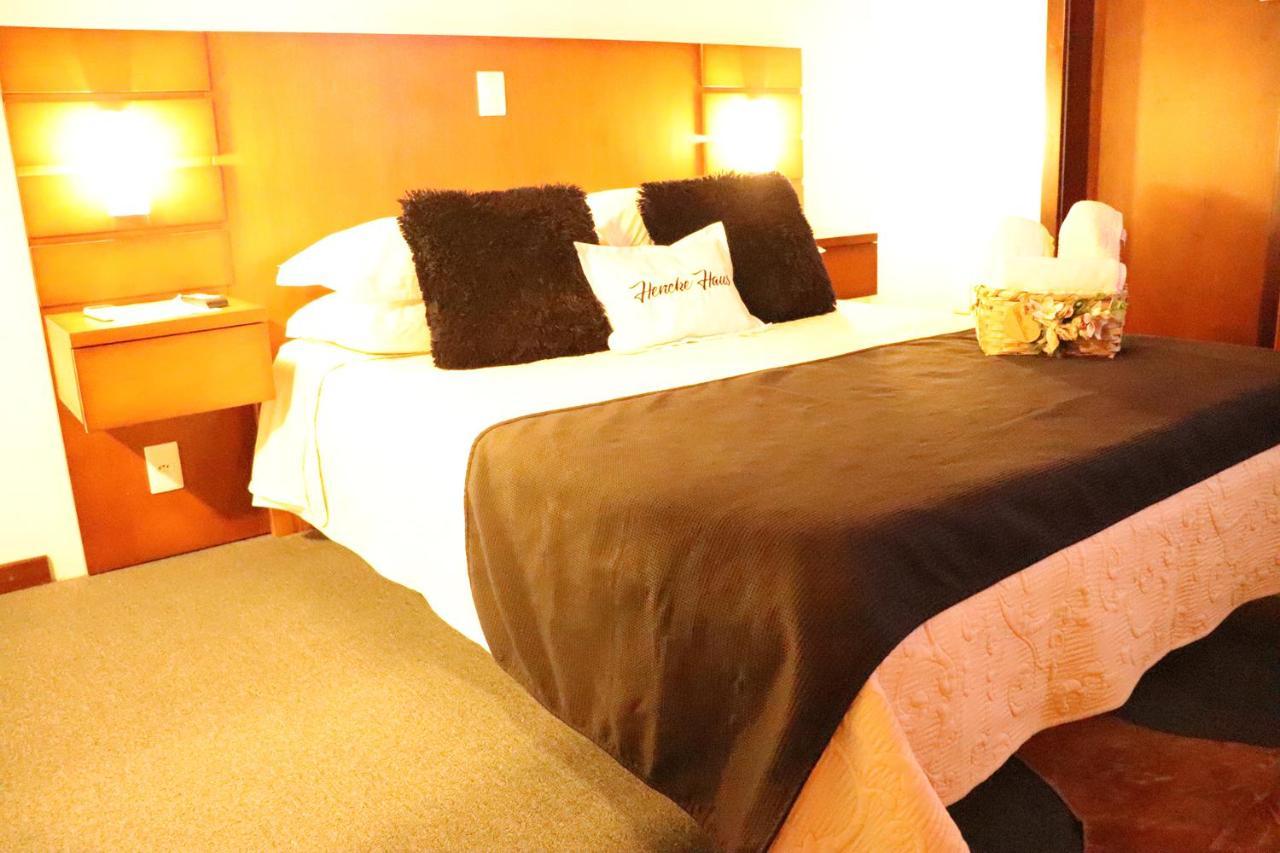 Pousada Hencke Haus (Adults Only) Канела Экстерьер фото