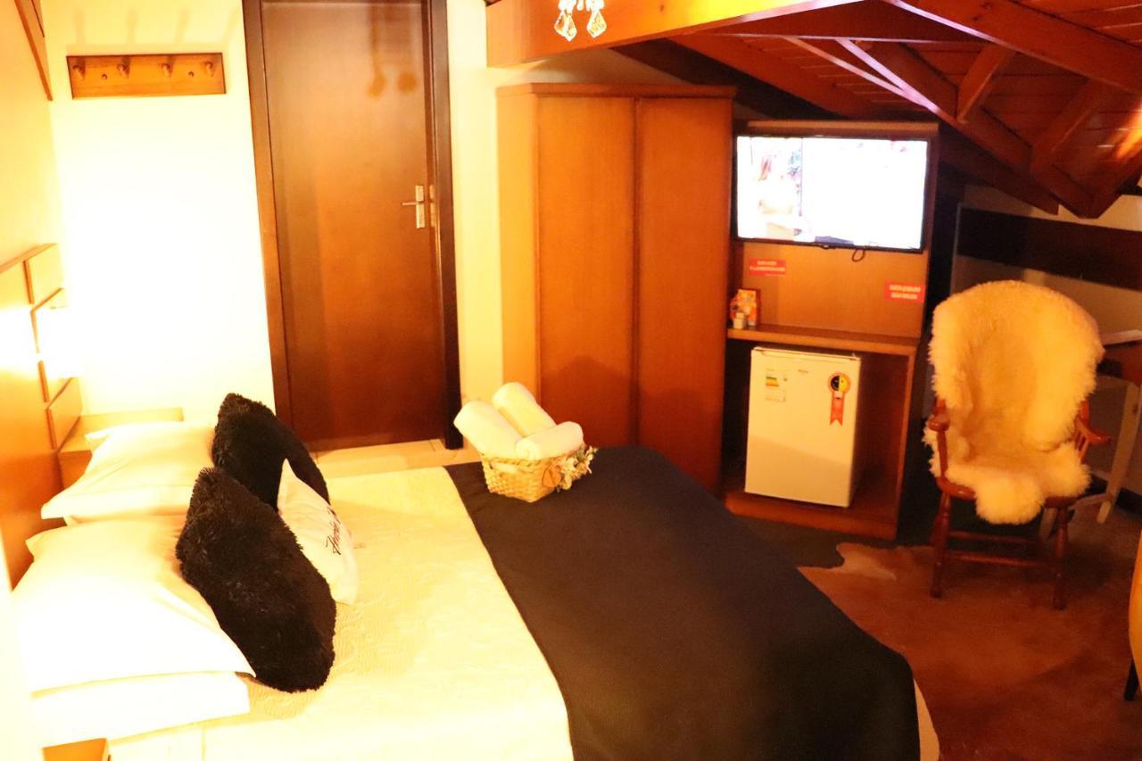 Pousada Hencke Haus (Adults Only) Канела Экстерьер фото